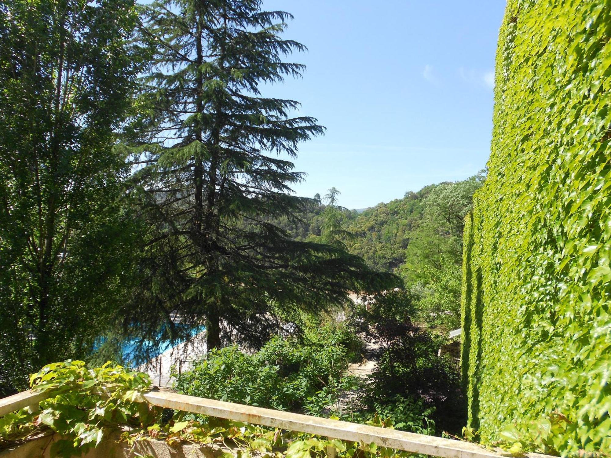 Apart'Hotel Les 4 Sources Corbés Екстериор снимка