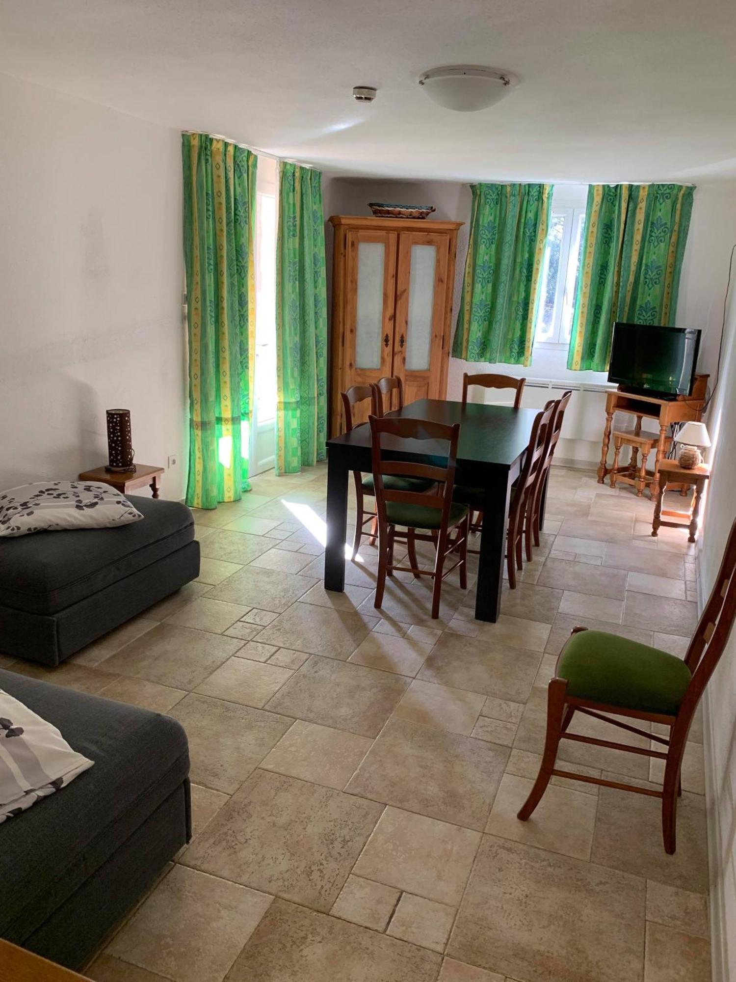 Apart'Hotel Les 4 Sources Corbés Екстериор снимка