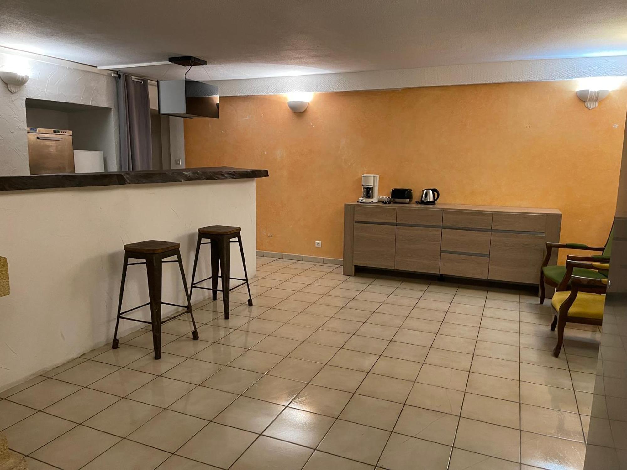 Apart'Hotel Les 4 Sources Corbés Екстериор снимка