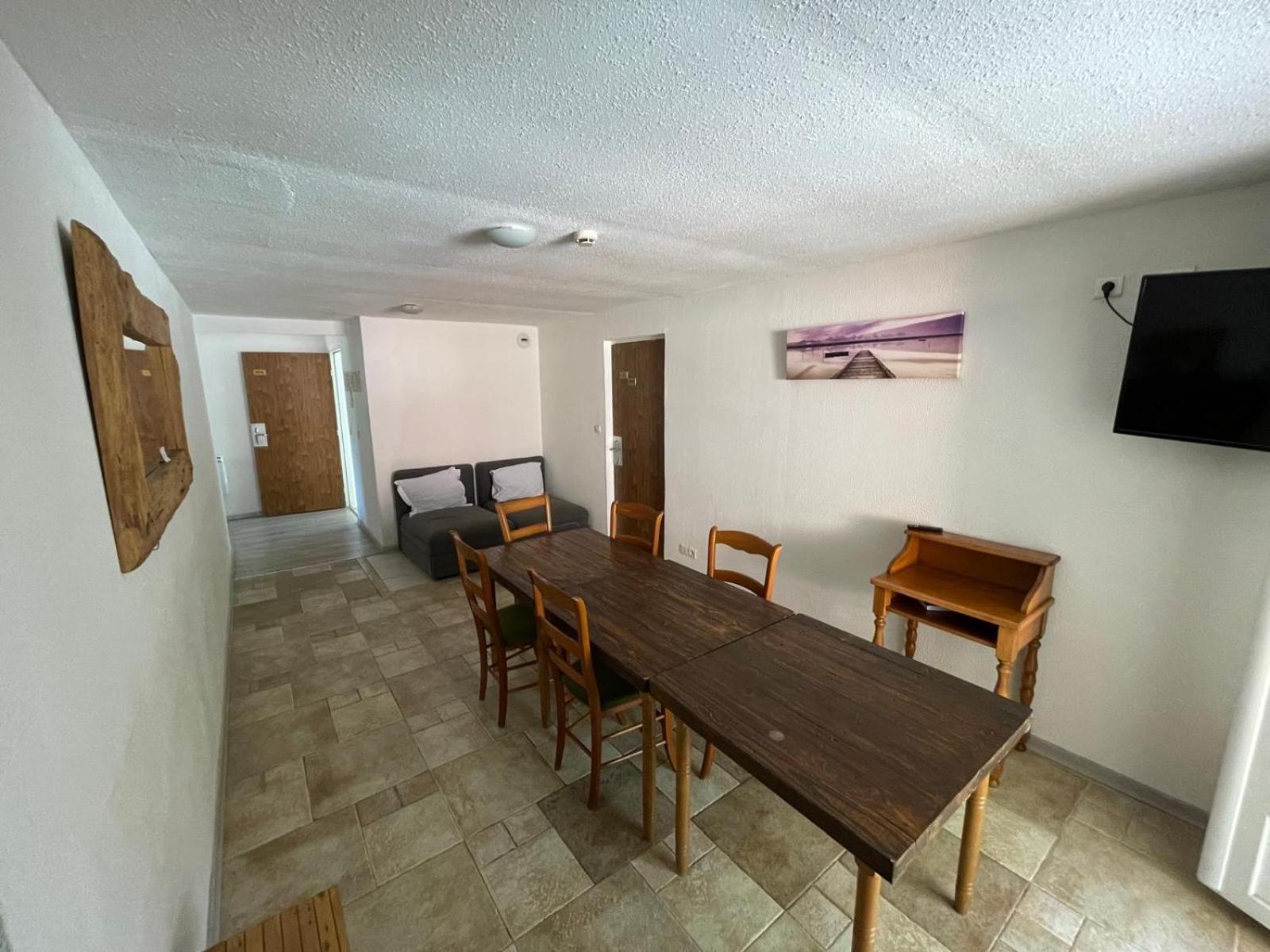 Apart'Hotel Les 4 Sources Corbés Екстериор снимка