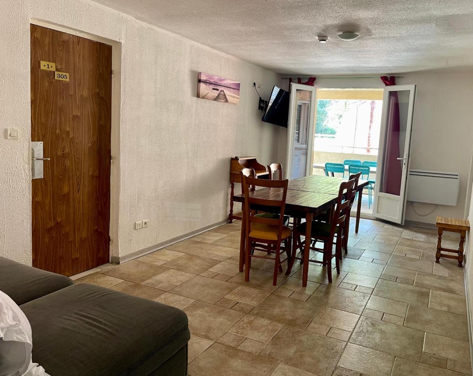 Apart'Hotel Les 4 Sources Corbés Екстериор снимка