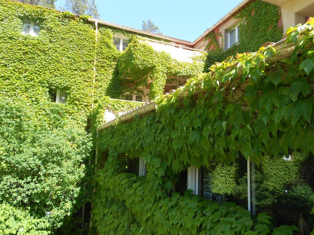 Apart'Hotel Les 4 Sources Corbés Екстериор снимка