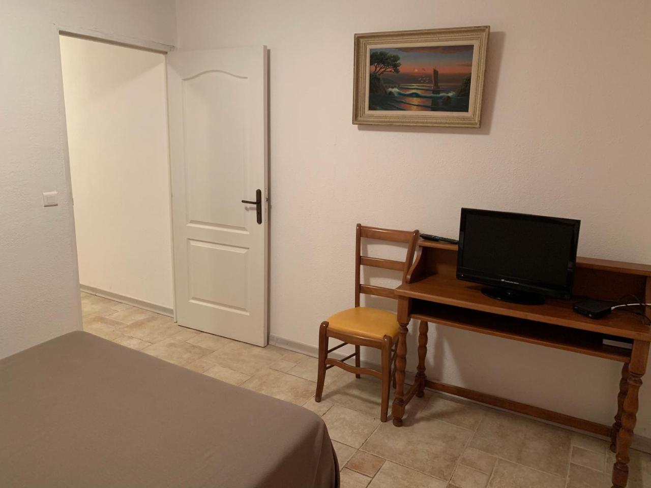 Apart'Hotel Les 4 Sources Corbés Екстериор снимка