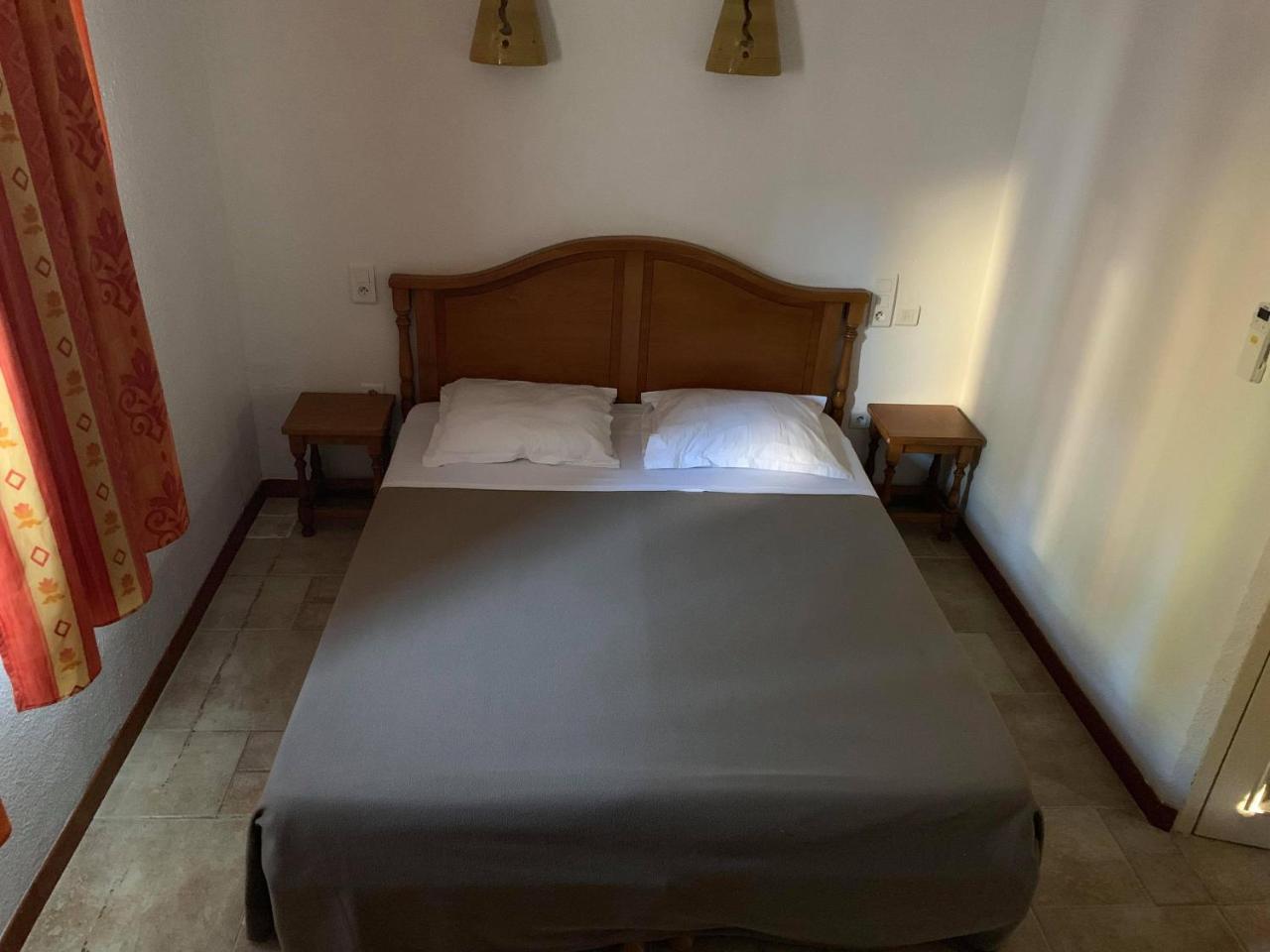 Apart'Hotel Les 4 Sources Corbés Екстериор снимка